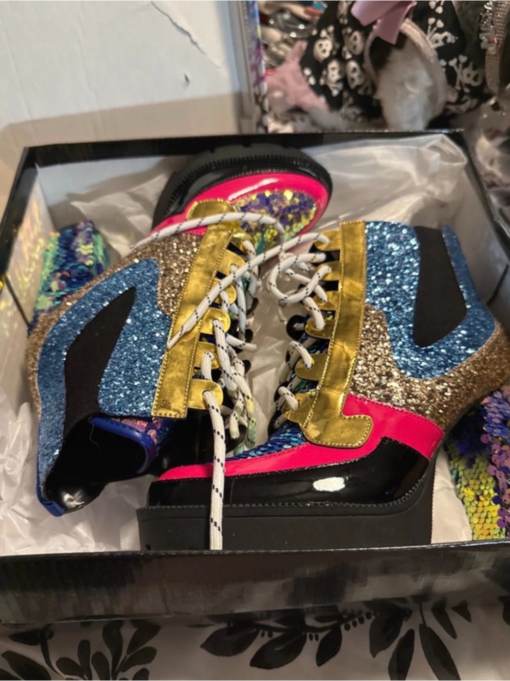🧜♀️🧜♀️BOGOHO🧜♀️🧜♀️Cape Robbin Glitter Lace Up Platform Mermaid Boots-7.5 - Picture 4 of 8